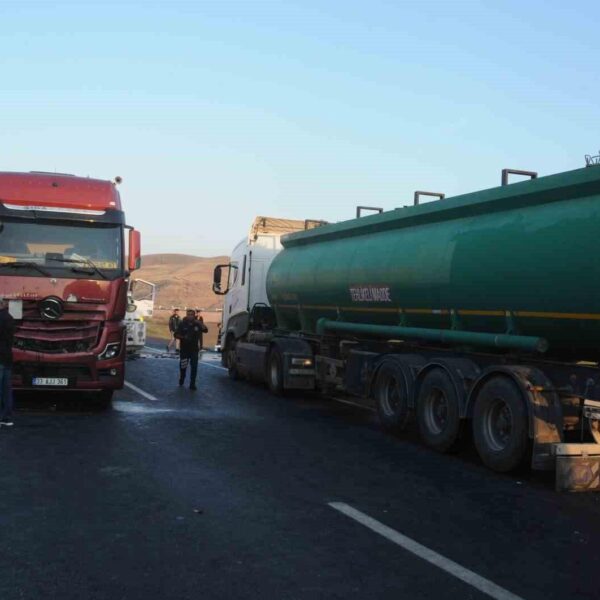 Cizre-Silopi Karayolu'nda Ağır Kaza-3