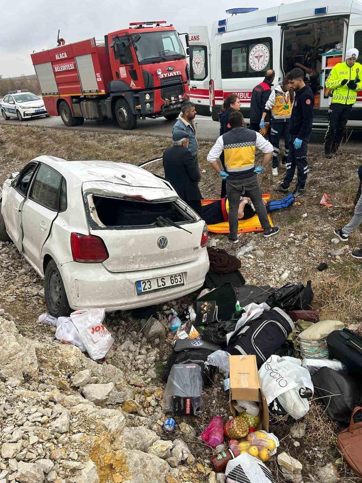 Çorum Alaca’da Araç Devrilmesi 4 Kişi Yaralandı