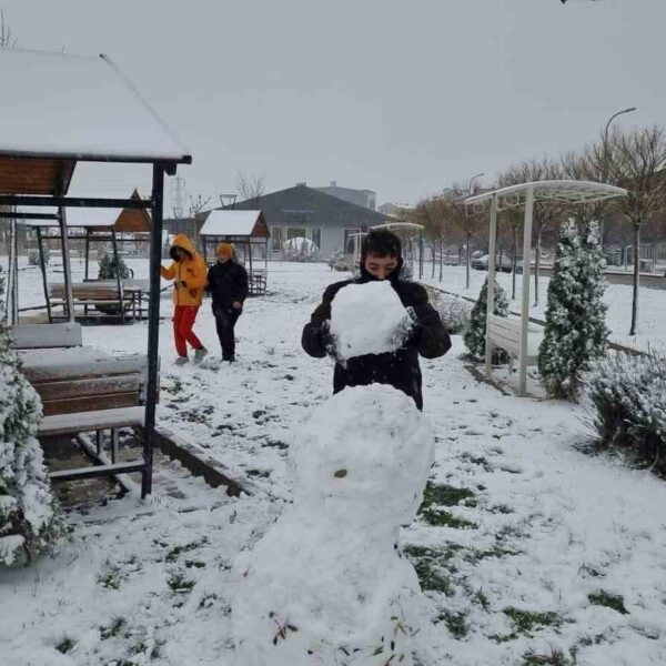 Domaniçli çocuklar karın tadını çıkardı-4