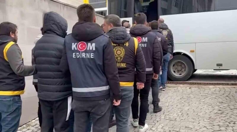 Edirne'de Çalıntı Araç Satışı Operasyonu: 5 Şüpheli Tutuklandı 1