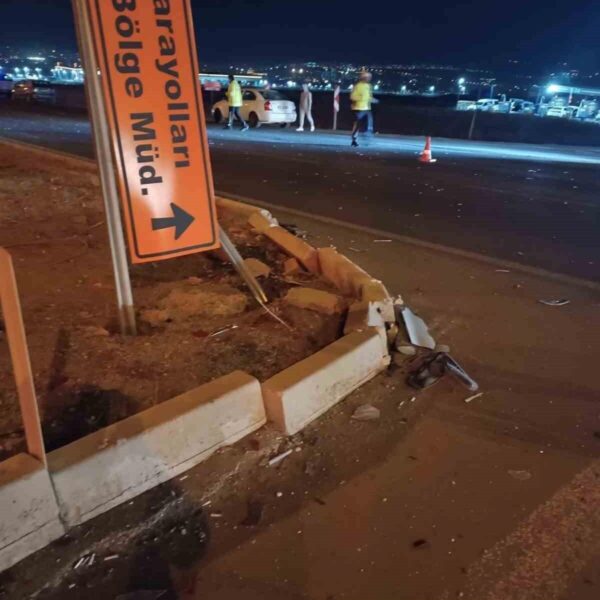 Elazığ'da sürücü direksiyon hakimiyetini kaybetti-3