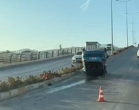 Elazığ’da Sürücünün Direksiyon Hakimiyetini Kaybetmesi Sonucu Otomobil Takla Attı 2 Kişi Yaralandı