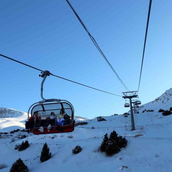 Ergan Dağı Kayak Merkezi yeni sezona hazır!
-10