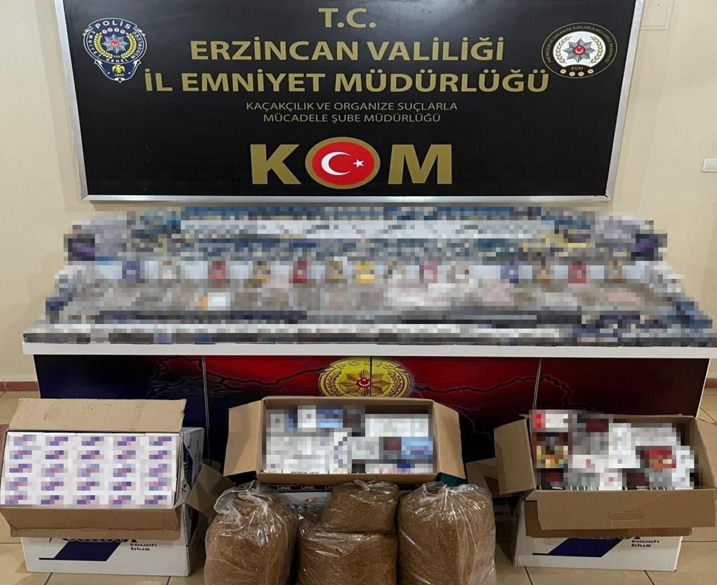 Erzincan’da KOM Ekipleri Kaçakçılık Operasyonunda 17 Bin 460 Makaron, 18 Bin Makaron, 16 Kilo Açık Tütün ve 946 Paket Sigara Ele Geçirdiler