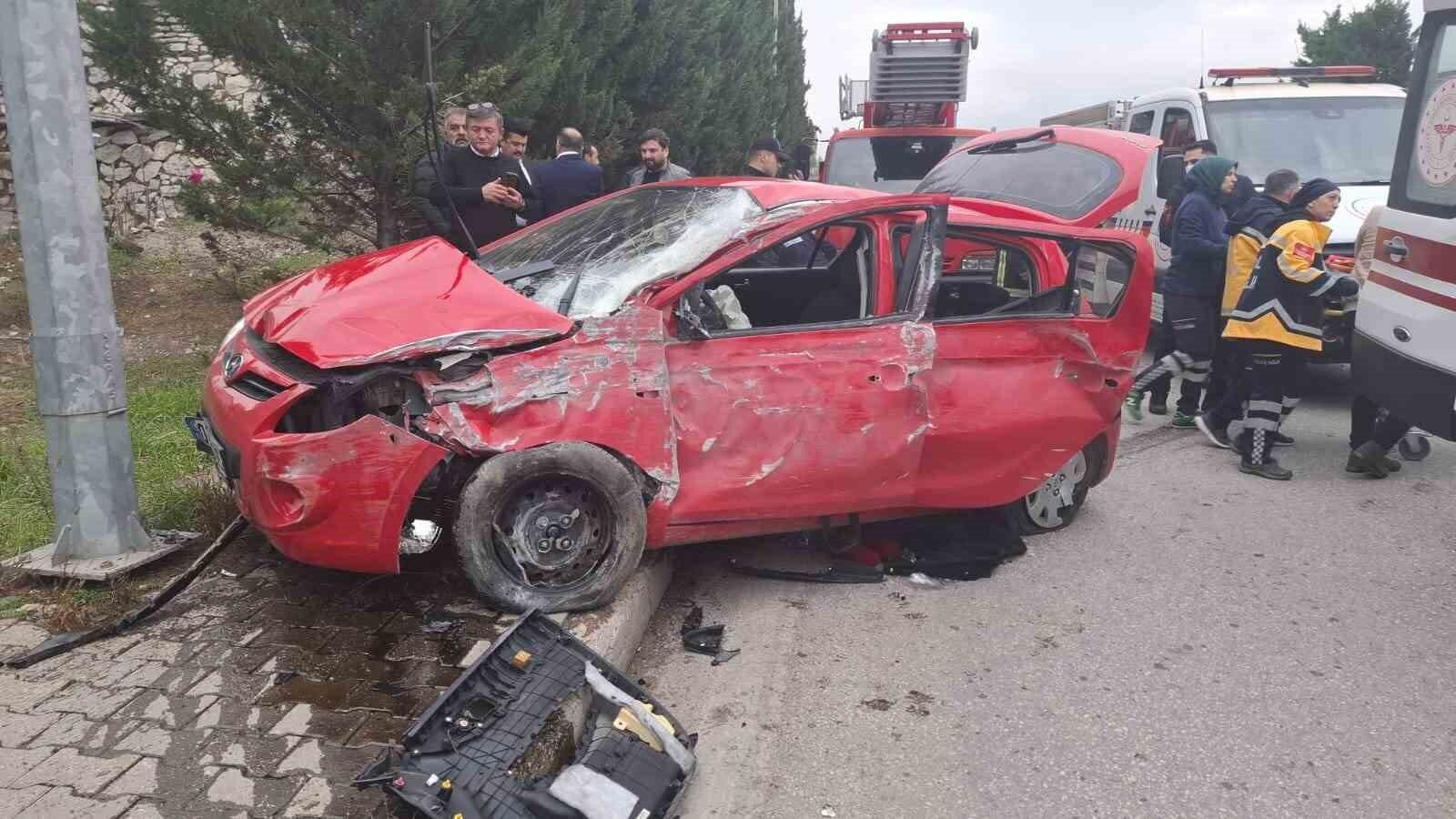 Karabük’te 5000 Evler Köprüsü’nde trafik kazası 3 kişi yaralı