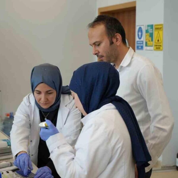 Karabük Üniversitesi akademisyenleri tükürük örneğinden biyolojik yaş tespiti-1