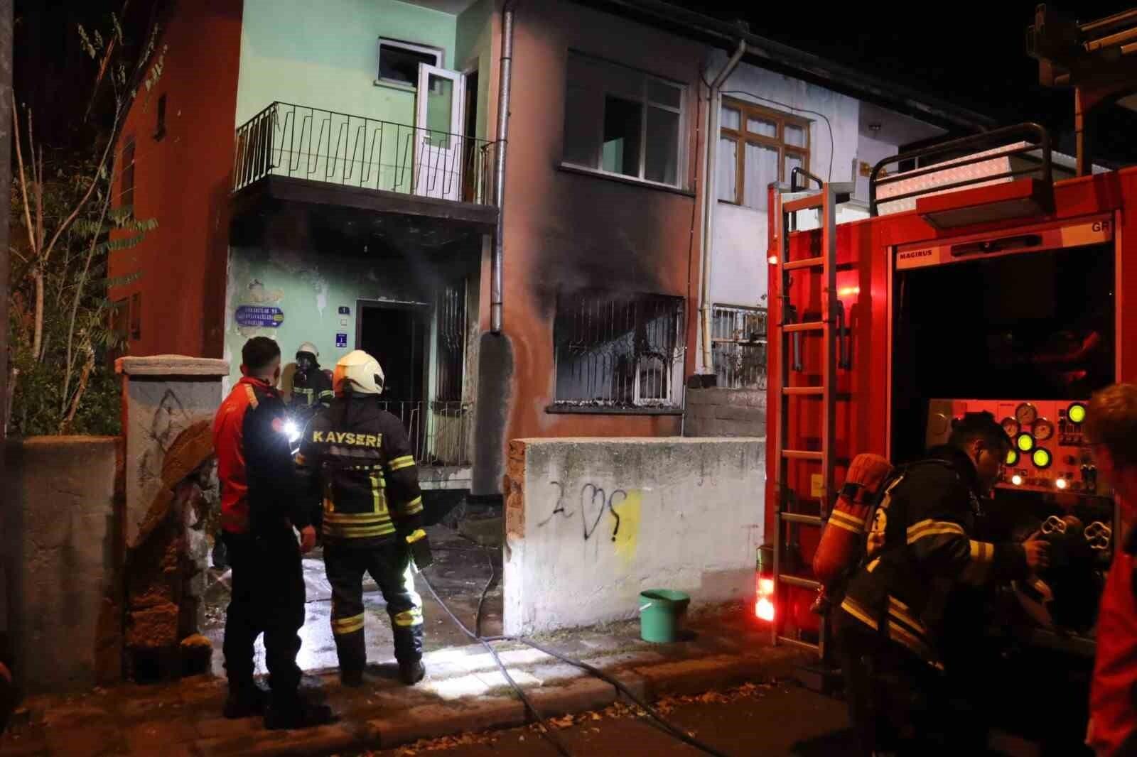 Kayseri’de yangında maddi hasar, bir kişi dumandan etkilendi