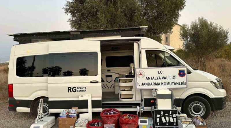 Manavgat'ta 'Doktor' olarak tanıtılan şüpheli VIP aracında yakalandı 1