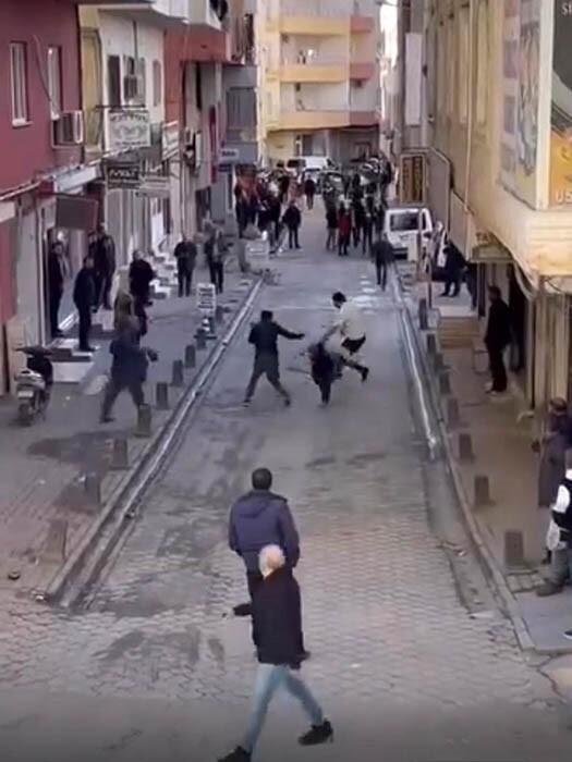 Mardin’in Kızıltepe’de Sopalı Kavga: 4 Kişi Yaralandı, Polis İnceleme Başladı