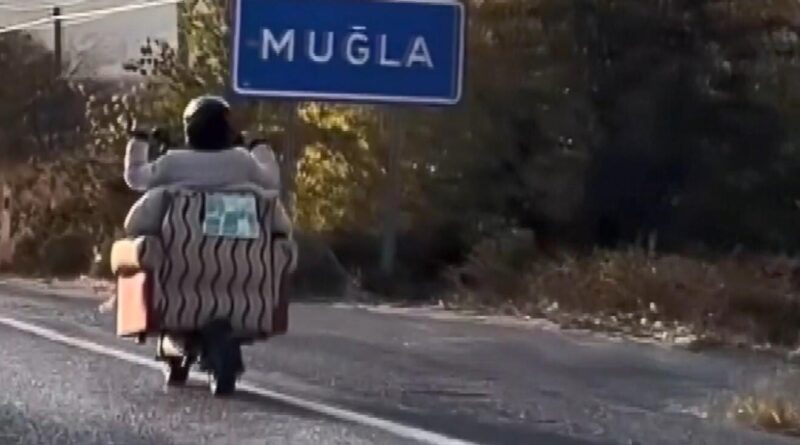 Muğla'da Scooter'a Koltuk Yerleştiren Şahsa 3 Bin 12 Lira Para Cezası 1