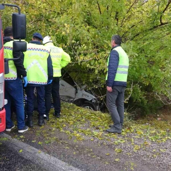 Olay yerine yaralılar taşıyan ambulanslar geldi-4