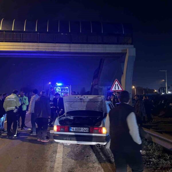 polis ekipleri kazadan yaralılara müdahale etti-4