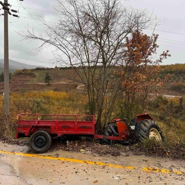 Sakarya'da traktör kazasında bir kişi hayatını kaybetti