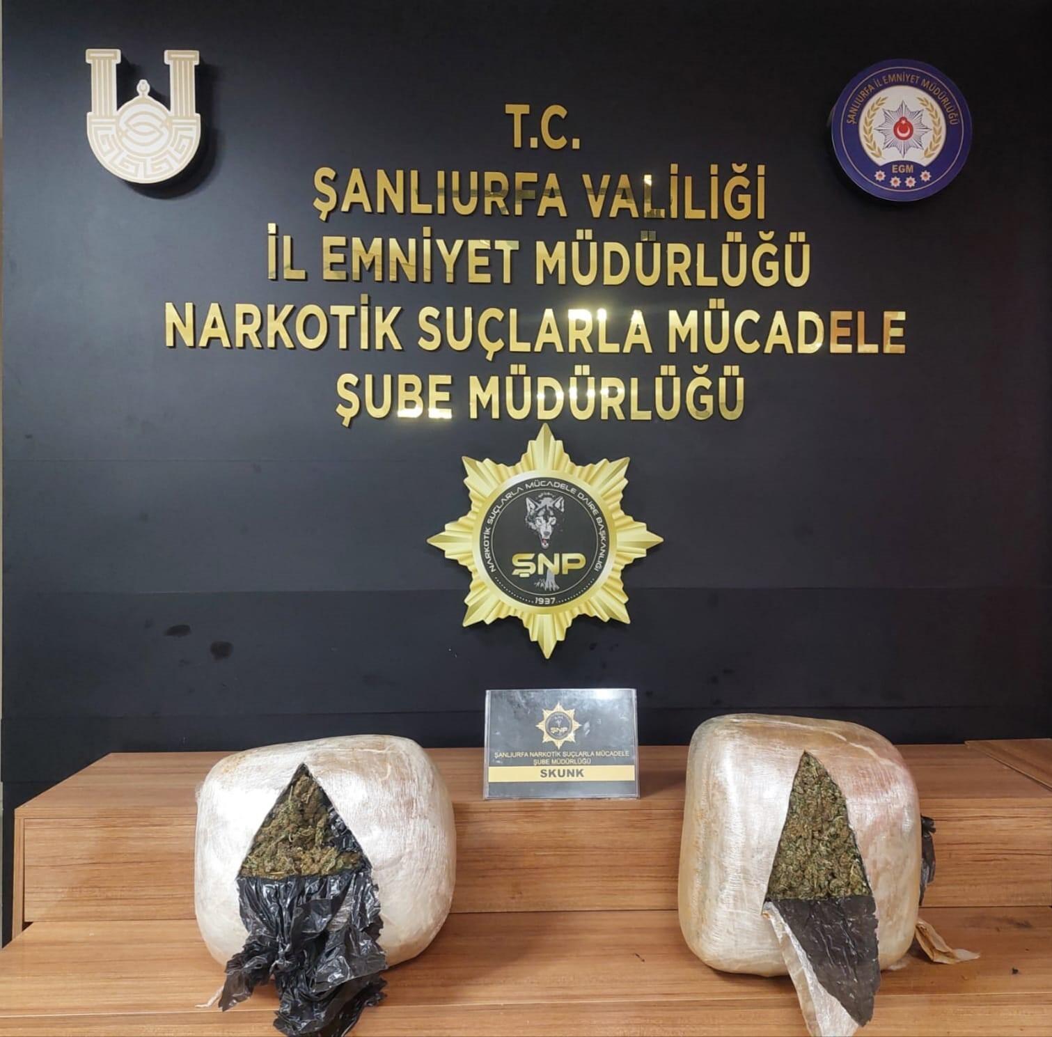 Şanlıurfa’da 23 Kilo Skunk Ele Getirildi 2 Şüpheli Gözaltına Alındı