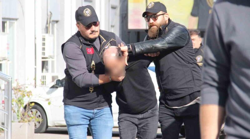 Seferihisar'da Polislere Saldırı: 3 Polis Yaralandı, 14 Şüpheli Gözaltına Alındı 4