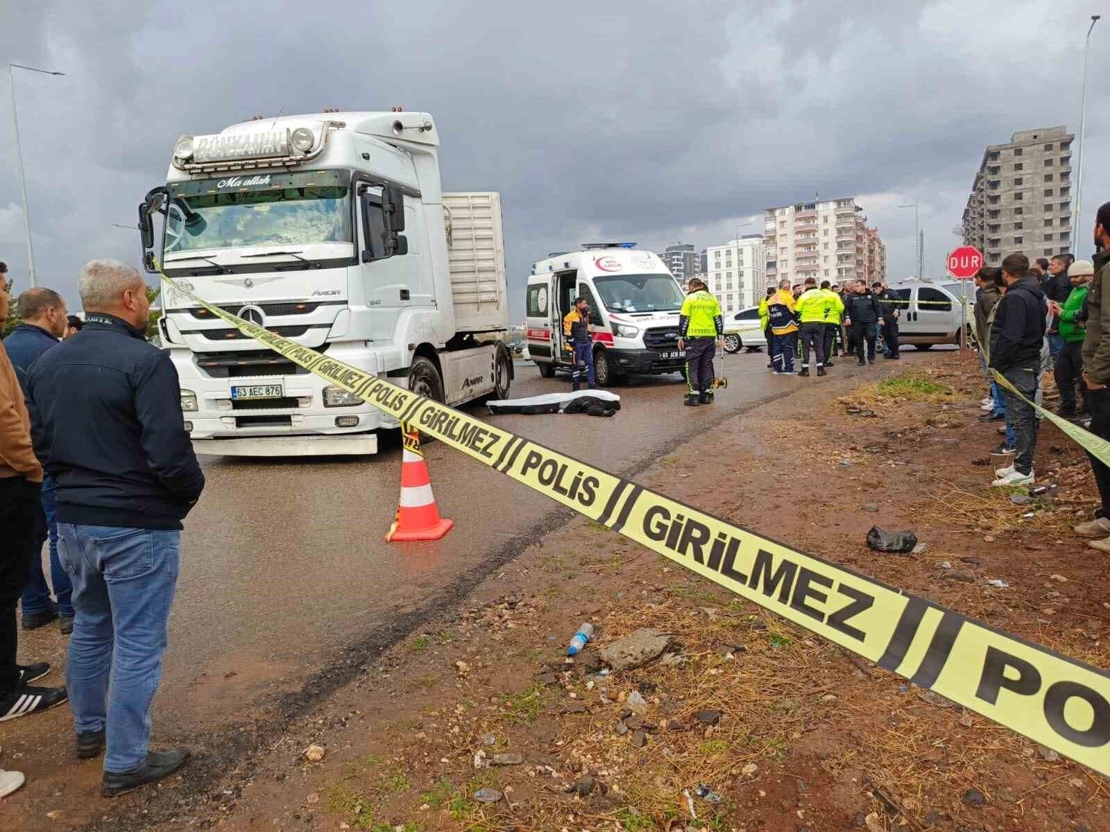 Siverek’te Trafik Kazasında Öğretmen Beyazıt Sinan Ergeçer Hayatını Kaybetti