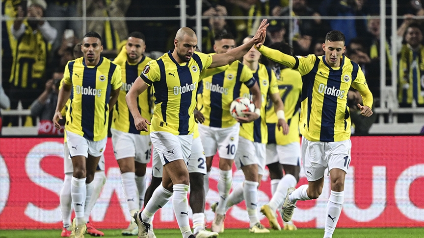 Fenerbahçe Az Alkmaar'ı 1-0, 2-1, 3-2 yenerse