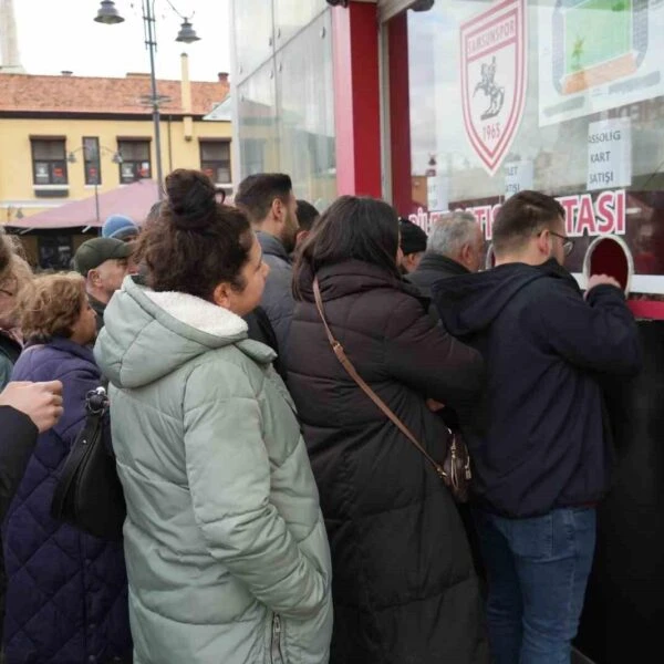 19 Mayıs Stadyumu'nda oynanacak Karadeniz derbisi için güvenlik önlemleri alındı.-4