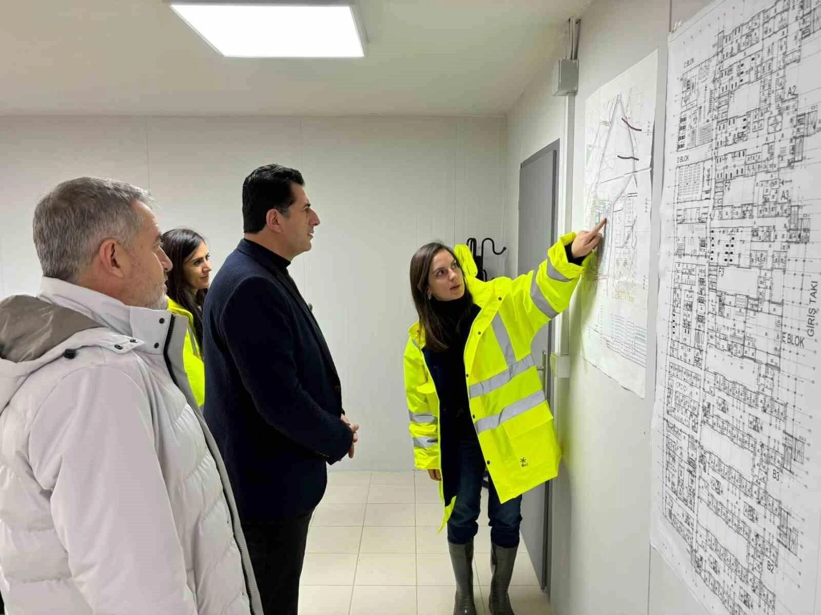 AK Parti Denizli İl Başkanı Yücel Güngör, Denizli Şehir Hastanesi ve Acil Durum Hastanesi İnşaatlarını İnceledi