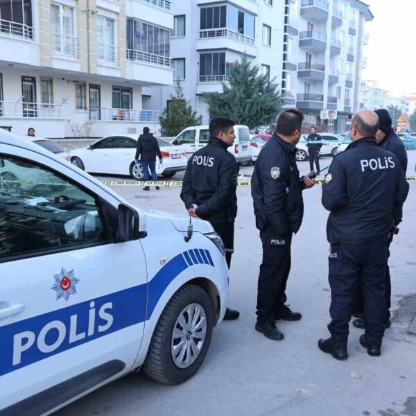 Aksaray'da yaşanan tabanca saldırısı-5