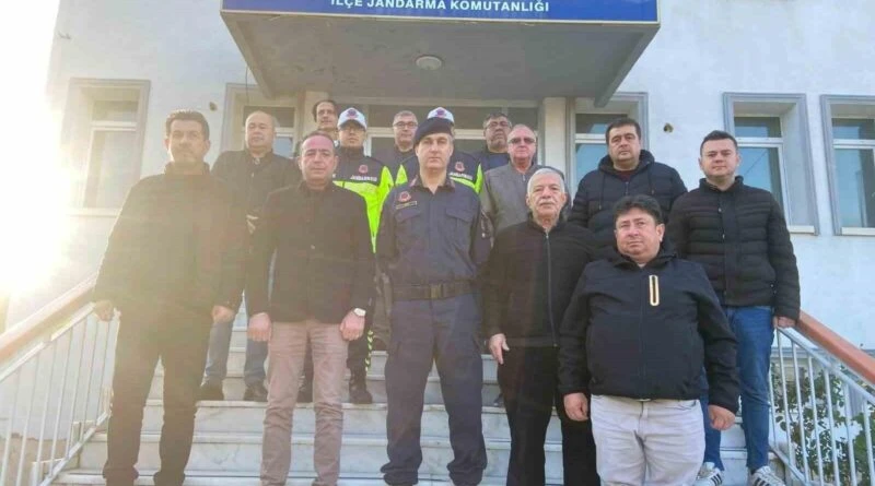 Aydın Çine'de Jandarma, Taksi Şoförlerine Güvenlik ve Kamu Düzeni Hakkında Bilgilendirme Verdi 1