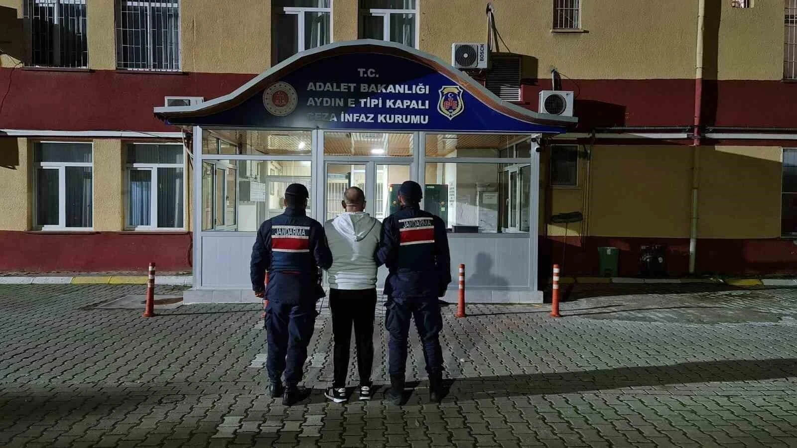 Aydın’da Köşk’te Yağma Suçundan Hapiste Aranan S.T. İsimli Şahıs Jandarma Tarafından Yakalandı