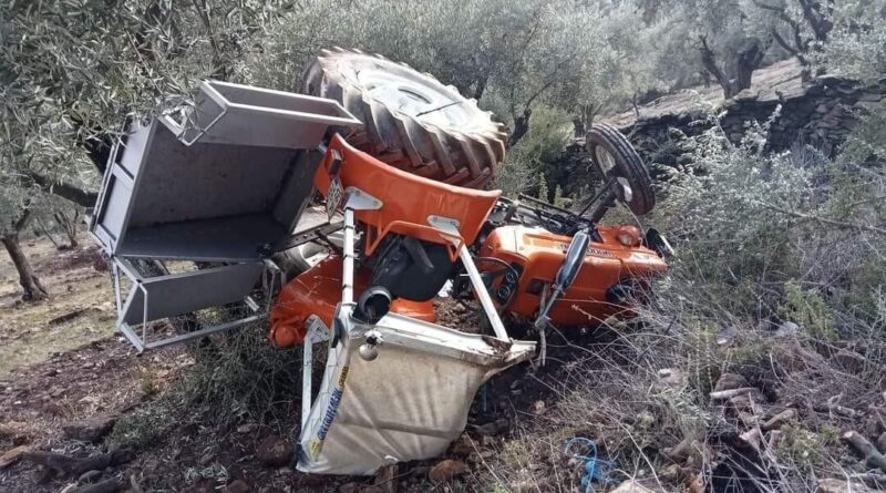 Aydın Söke'nde Yaşanan Traktör Kazasında Hüseyin K. Ağır Yaralandı 3