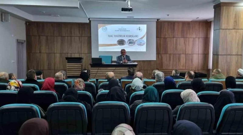 Bayburt'ta Umreciler İçin Hazırlık Semineri 1