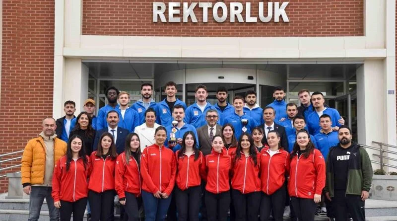 Bilecik Şeyh Edebali Üniversitesi'nden Futbol ve Voleybol Takımları Başarı 1