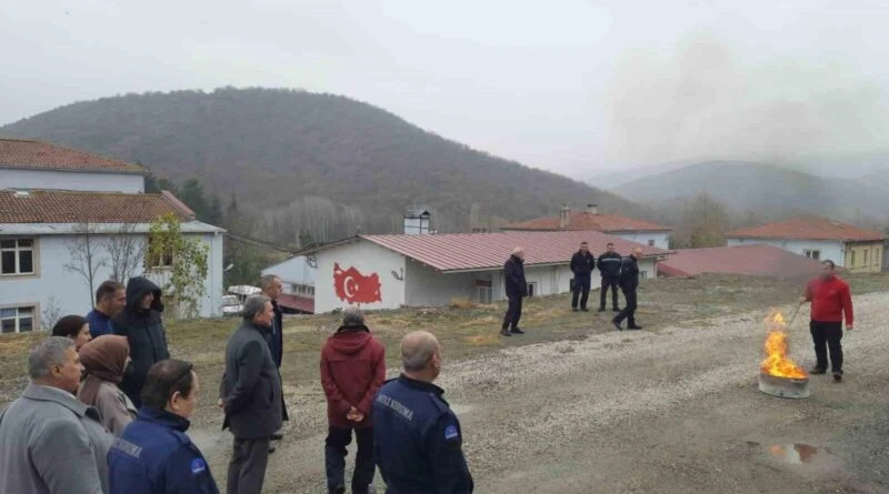 Bozüyük Açık Ceza İnfaz Kurumu Personeline Yangın Söndürme Eğitimi 1