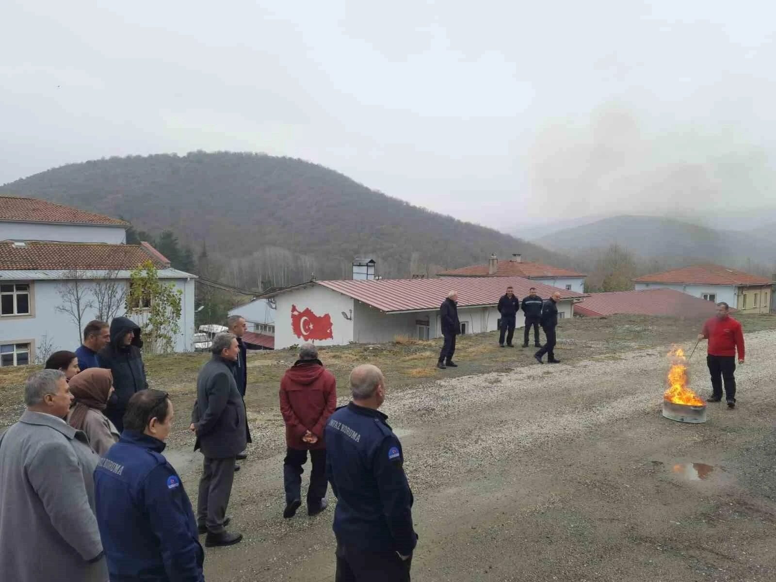 Bozüyük Açık Ceza İnfaz Kurumu Personeline Yangın Söndürme Eğitimi