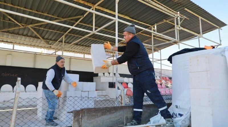 Burhaniye Belediyesi Hürriyet ve Öğretmen Mahallelerinde Parke Taşı Tamiratları ile Vatandaşların Hayat Kalitesini Artırmaya Devam Ediyor 1