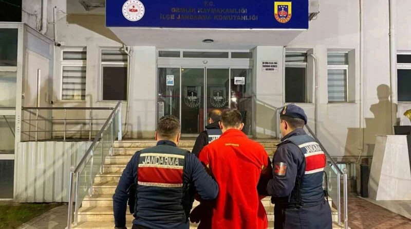 Bursa'da 22 Yıl 27 Gün Aranan E.Ü., Jandarma Ekipleri Tarafından Yakalandı 1