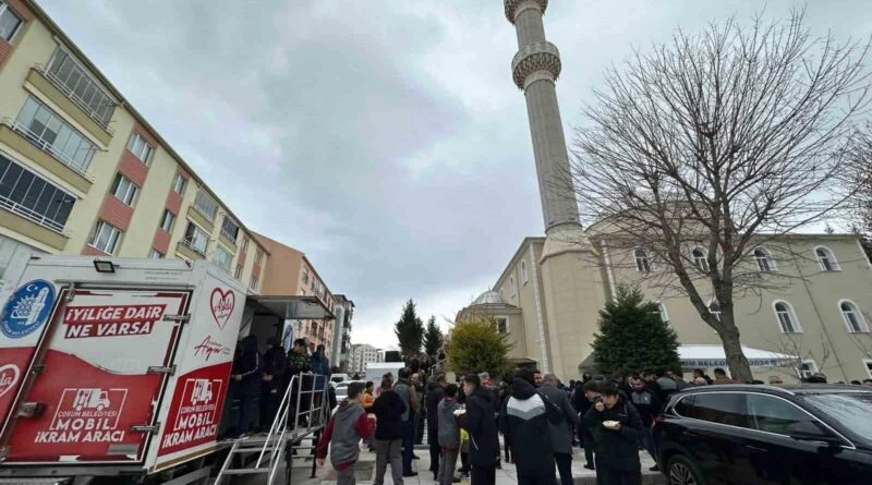 Çorum Belediyesi, Hz. Ömer Cami'ni Tadilat Sonrası İbadete Açtı 1