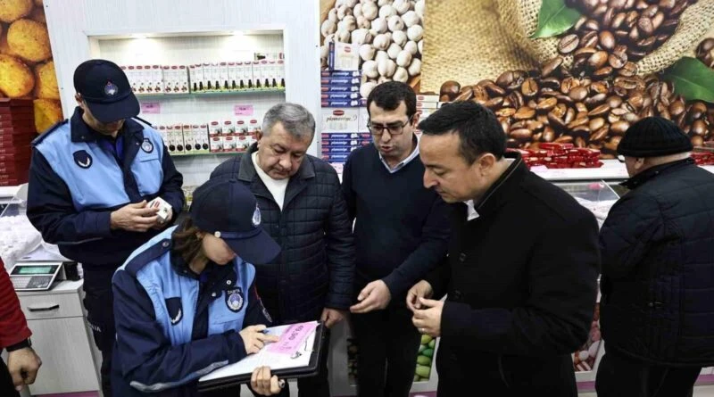 Denizli Büyükşehir Belediyesi Zabıtası Yeni Yıl Öncüsü Denetimlerle Vatandaşları Koruyor 1