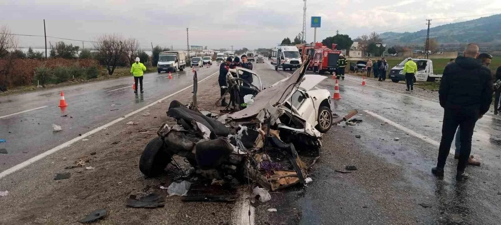 Denizli’nin Buldan İlçesinde Otobüs Kazası: 1 Öldü, 4 Yaralı