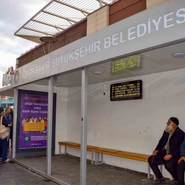 Diyarbakır'da yeni otobüslerin teslim alımı