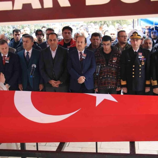 Emekli Albay Pilot Bayram Çiçek'in cenaze töreni-1