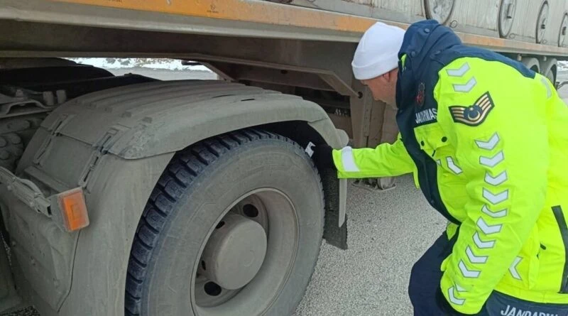 Erzincan'da kış lastiği zorunluluğu başladı mı? 1