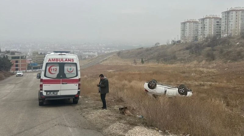 Eskişehir’de Odunpazarı İlçesi'nde Yerinden Kalkan Araçta 2 Yaralı 1