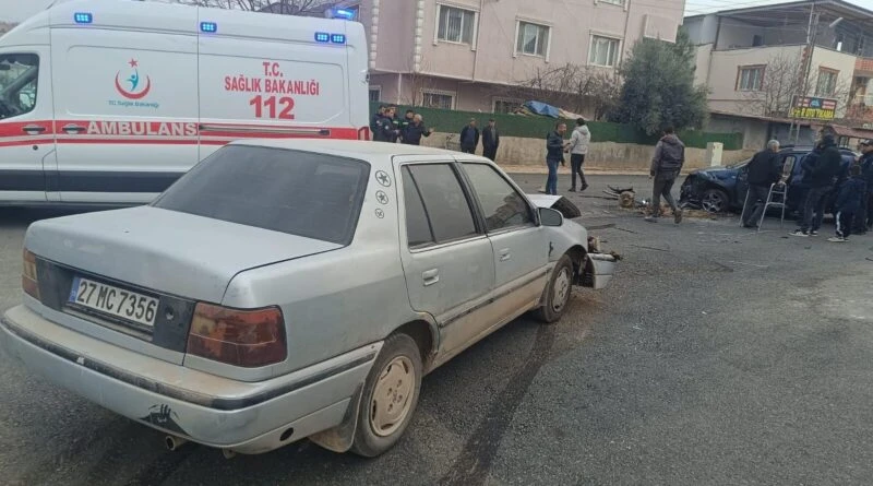 Gölbaşı'da İki Otomobilin Çarpışması Sonucu 2 Kişiyi Yaranayarak Takla Attı: Erkan D. ve Muhammed H. İdaredindeki Araçlar 2