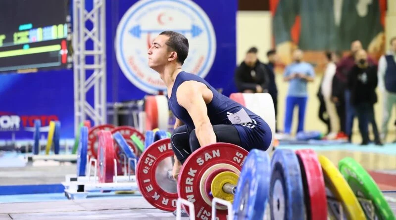 Halter Genç A-B Erkekler Türkiye Birinciliği Müsabakaları Heyecanla Devam Ediyor 1