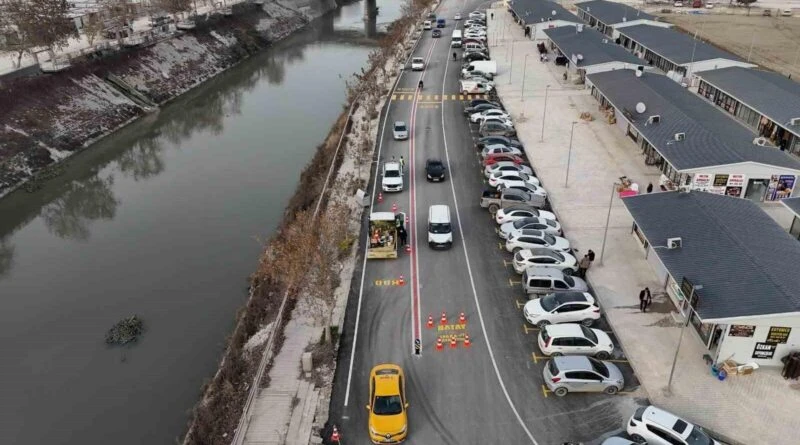 Hatay Büyükşehir Belediyesi, Antakya'da İzzet Güçlü Caddesi'nde Asfaltlama Çalışmalarını Tamamladı 1