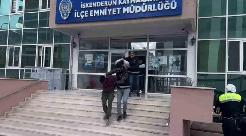 Hatay’da Uyuşturucu Tacirleri Tutuklandı: 25 Kasım İskenderun Operasyonunda N.B. ve M.M.A. ile 50 Gram Kokain ve 196 Captagon Hap Kilitlenen 1