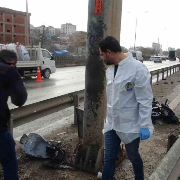 İstanbul Pendik'te meydana gelen motosiklet kazası-1