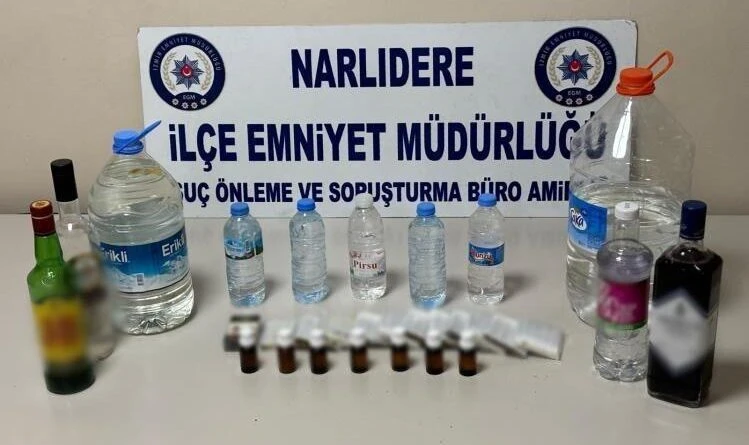 İzmir Narlıdere'de Kaçak Alkol Operasyonu: 17 Litre Etil Alkol ve Bandrolsüz İçecekler Ele Getirildi 1