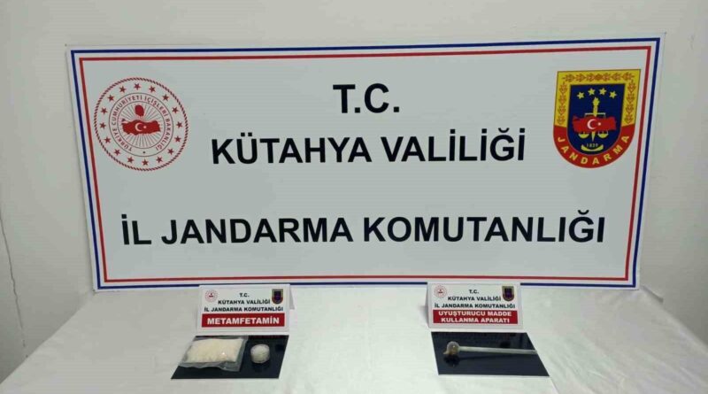 Kütahya'da Jandarma Operasyonunda 65 Gram Metamfetamin Ele geçirildi 1