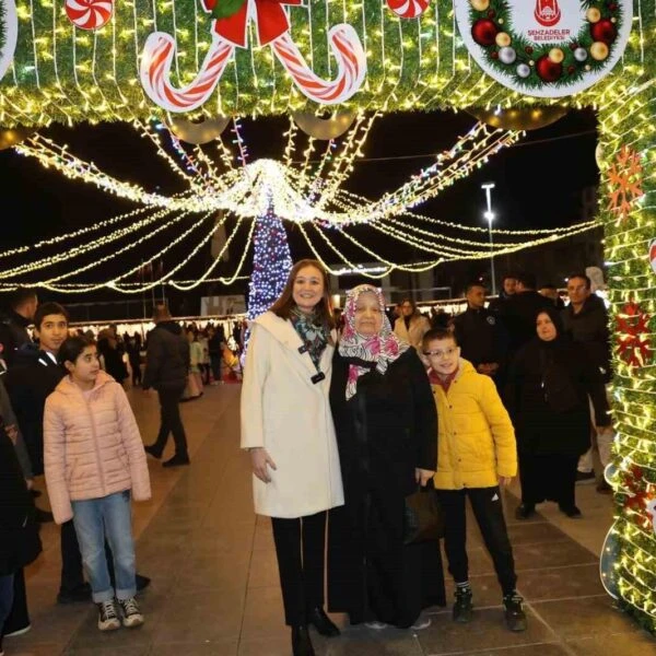 Manisa'da Yeni Yıl Panayırı Açıldı-1