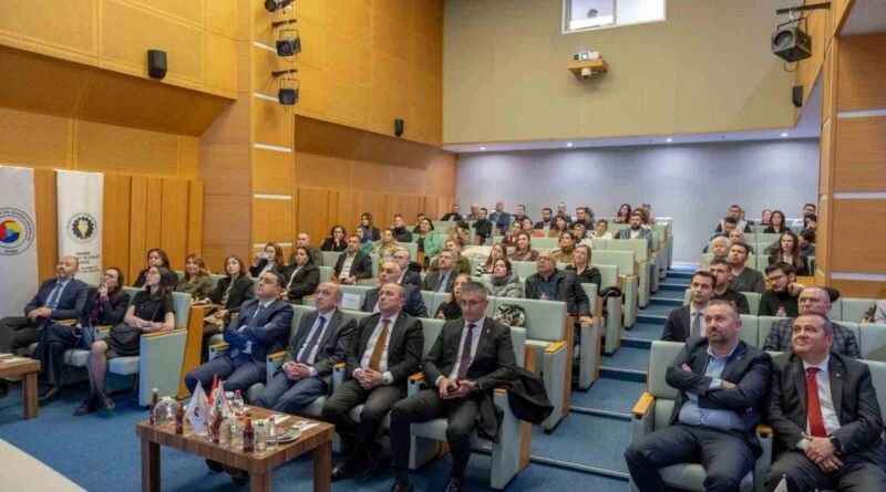 Manisa'da Yeşil Dönüşüm ve Sürdürülebilirlik Zirvesi: AB Yeşil Mutabakata Uyum İçin Çalışmalar 1