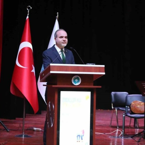 Niğde Ömer Halisdemir Üniversitesi'nde panel ve konser-2